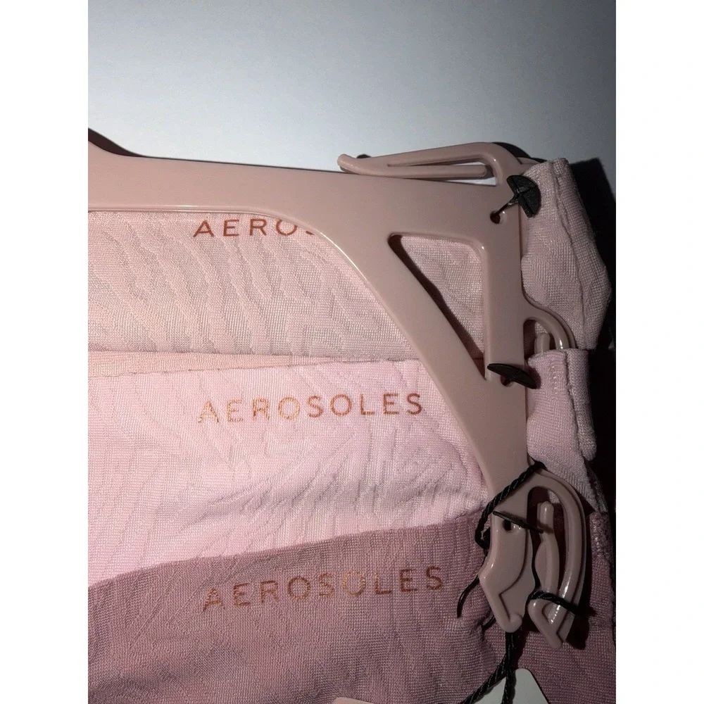 AEROSOLES new tags